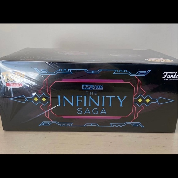 Black Panther Funko Set - Picture 2 of 7